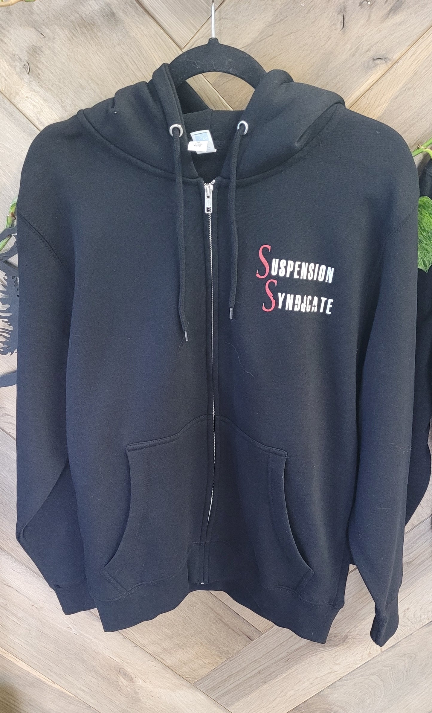 Syndicate Zip Up Hoodies "Loose And Roundy Since 2017"